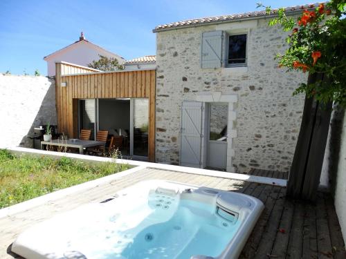 Hydra Saint Gilles Croix de Vie