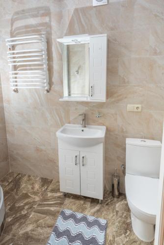 Ένα μπάνιο στο Residence Chalet & Nesh