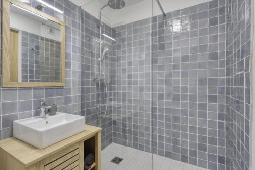 Ένα μπάνιο στο Beau Studio Vue Mer