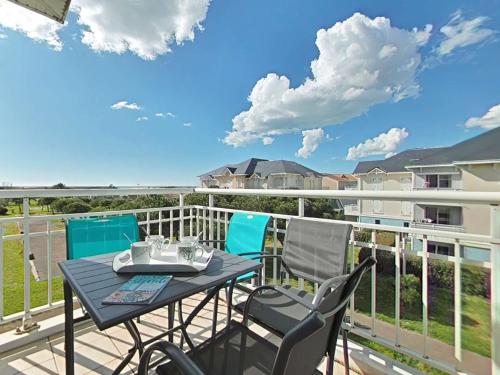 Appartement 3 pièces avec balcon à 700m de la plage - 6 couchages, garage, classé 3 étoiles - FR-1-224-710