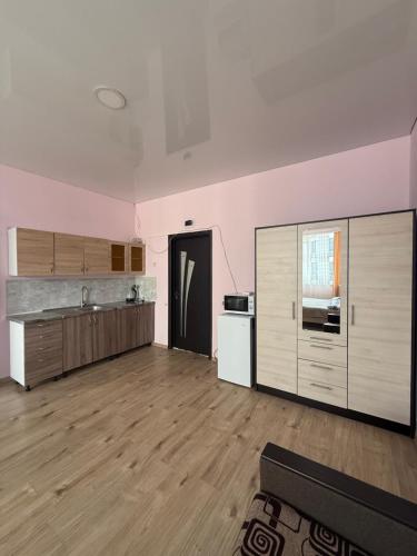 Kuchyň nebo kuchyňský kout v ubytování DreamHotel