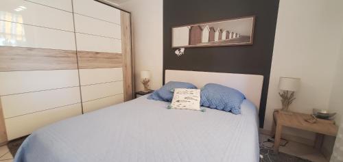 Frejus Plage a 50m des plages, 1er etage de villa