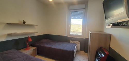 Frejus Plage a 50m des plages, 1er etage de villa