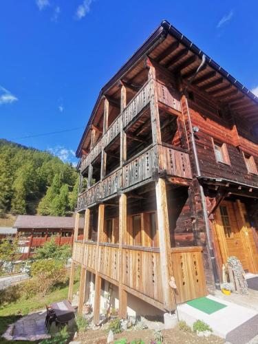 Bangunan di mana terletaknya chalet