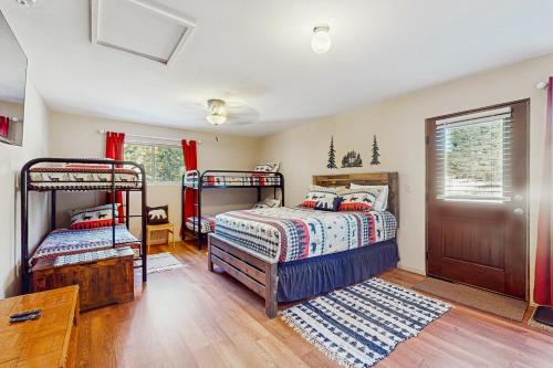 Postel nebo postele na pokoji v ubytování Valley Views Cottage