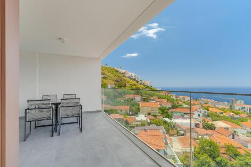 Luxury Laura Apartment by Holiday Rental Madeira