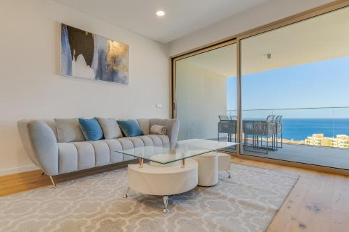 Luxury Laura Apartment by Holiday Rental Madeira