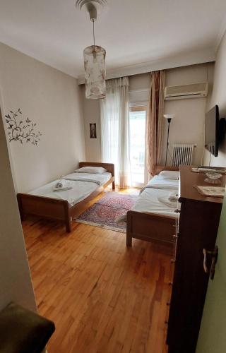 Sonia's SKG 3 Bedroom Family Apartment - Near Metro