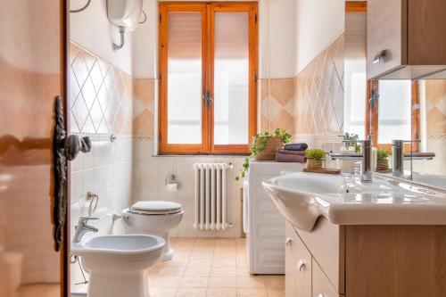 Koupelna v ubytování Family Beach apartment