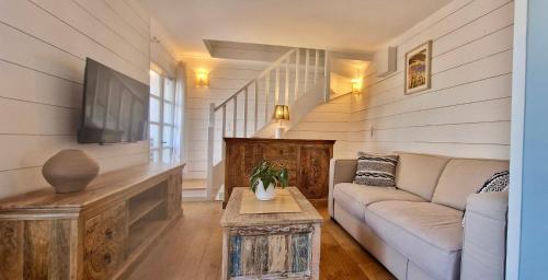 Lovely one bedroom apartment in the old town of Antibes