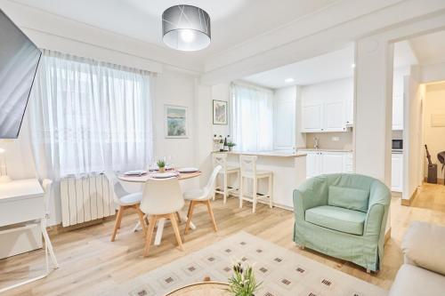 Larroka by Basque Homes