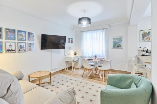 Larroka by Basque Homes