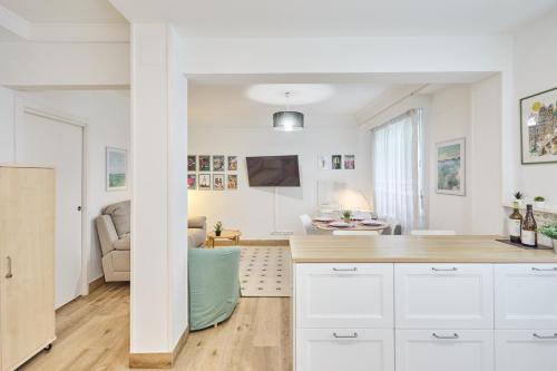 Larroka by Basque Homes