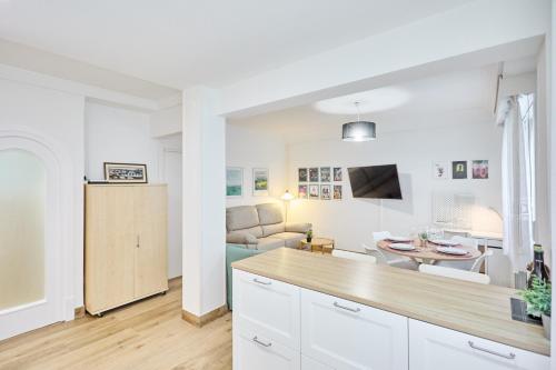 Larroka by Basque Homes