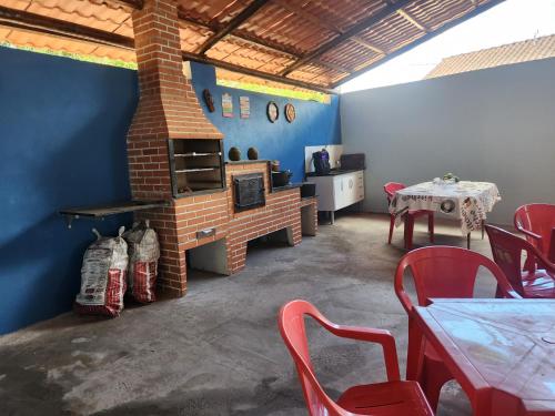 Dapur atau dapur kecil di Chalé do vó