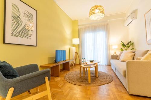 Acropolis Central Living