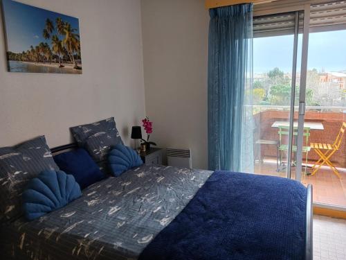Appartement T2 vue Mer et Port,2 balcons, Parking privé