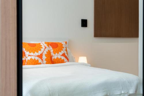 Cozy Studio with Sleek Design in JVC