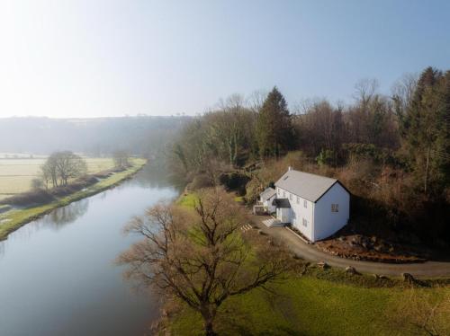 Loodusmaastik puhkemaja lähedal