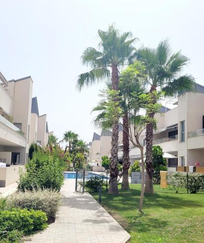 Modern Luxury Apartment with Pool & Terrace PMT01
