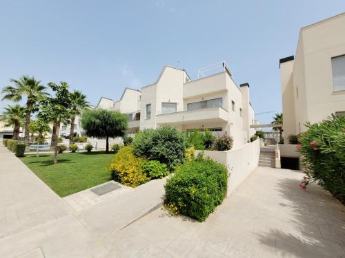 Modern Luxury Apartment with Pool & Terrace PMT01