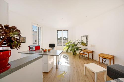 Spacieux et lumineux - Coeur de quartier Gare de Hyeres - Wifi Fibre