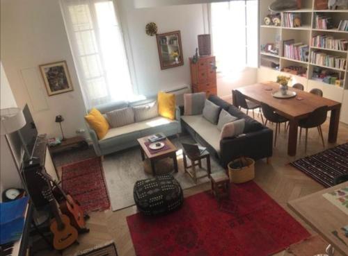 100m2 beautiful appartment in Aix City Center-with free parking