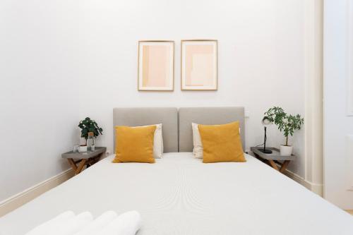 Bedrooms in Shared Apartment in Modern Accommodation in Downtown Lisbon