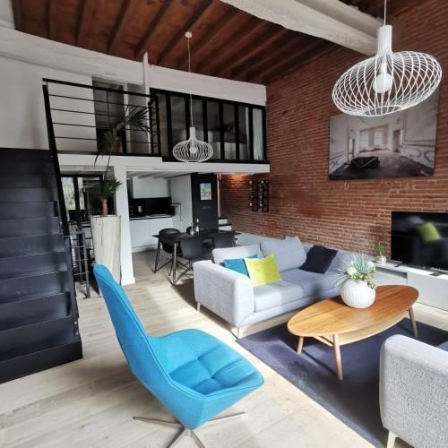 Exceptional T3 with terrace in hypercentre