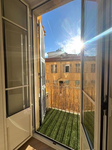 studio plein centre ville rue piétonne photo 15