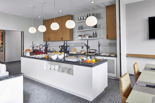 AC Hotel by Marriott Austin Hill Country Image