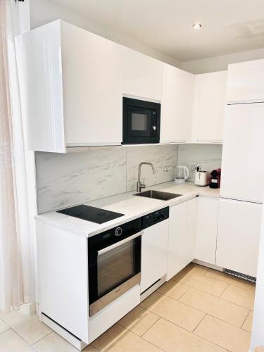 2 Bedroom flat Cannes Center La Croisette Banane
