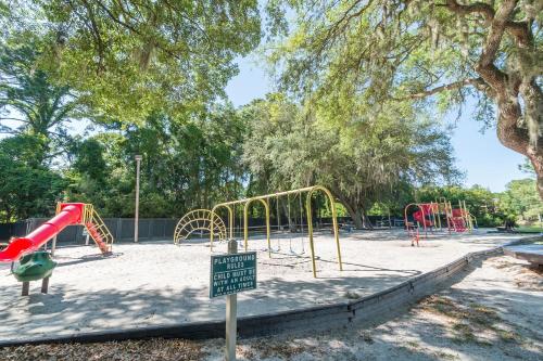 Hilton Head Beach & Tennis A142 photo 10