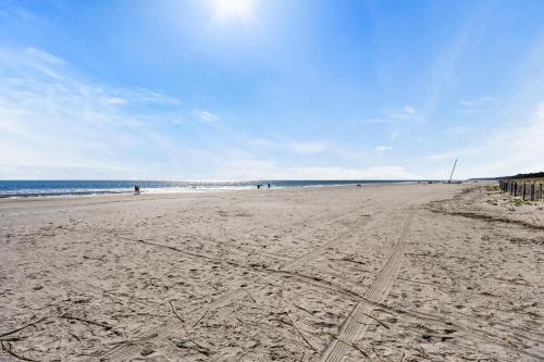 Hilton Head Beach & Tennis A142 photo 14