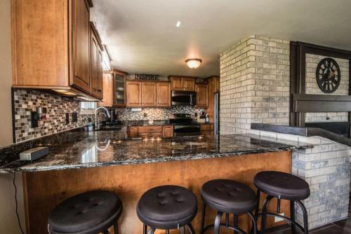 Η κουζίνα ή μικρή κουζίνα στο Green Bay Waterfront Home