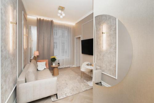 Gold Apartments NMP 35