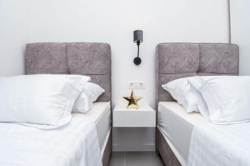 Apartment Silver Shine