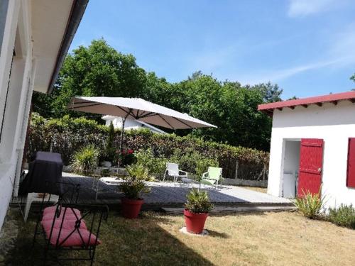 Photo de la galerie de l'établissement Résidence 004-soulac Sur Mer - 004 - Détente et repos dans cette maison à 2 pas de l'Océan MAE-6141, à Soulac-sur-Mer