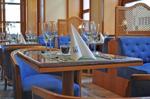 Εστιατόριο ή άλλο μέρος για φαγητό στο Hotel Opera