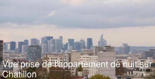 a view of a city with the words werase of it agreement be unit serv at Chatillon Citea Access dayuse Room - Work and Day Rest Timeshare --15 minutes Paris Montparnasse -- - Formule Temps Partagé in Châtillon