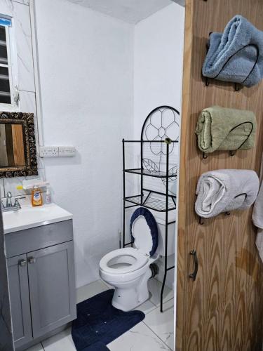Un baño de Cher Candy Night Rest