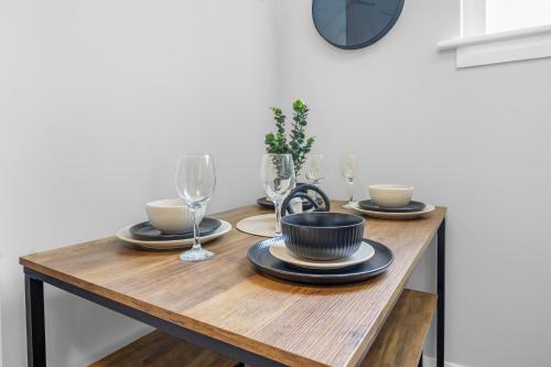 Modern Liverpool Retreat with Free Parking Ideal for Work and City Breaks photo 17