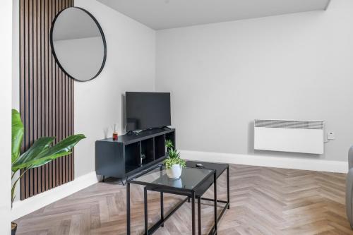 Modern Liverpool Retreat with Free Parking Ideal for Work and City Breaks photo 19