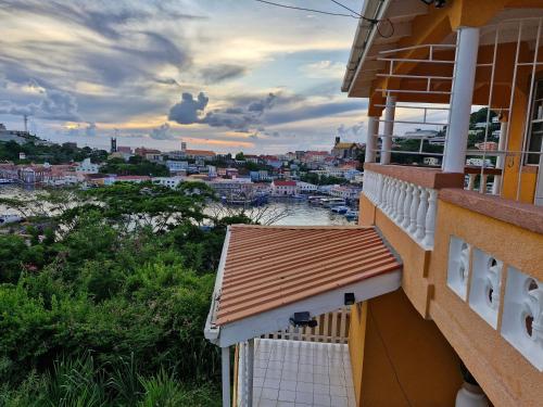 En balkon eller terrasse på Visionview Apartments