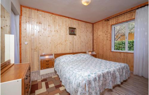 3 Bedroom Beautiful Apartment In Labin