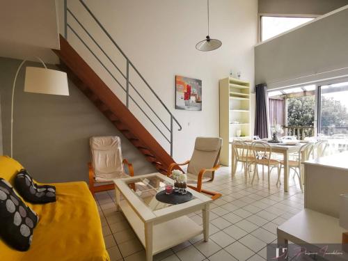 Appartement 3 pièces - 8 couchages avec balcon et parking à La Rochelle - FR-1-825-27