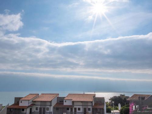 Appartement 4-6 personnes avec balcon vue mer et parking - FR-1-825-10