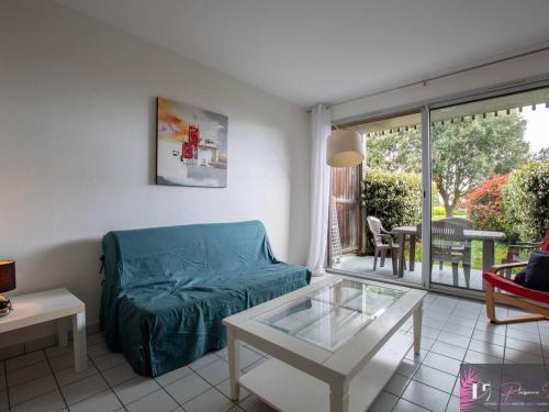 Studio meublé 4 pers, terrasse et parking proche mer - FR-1-825-23