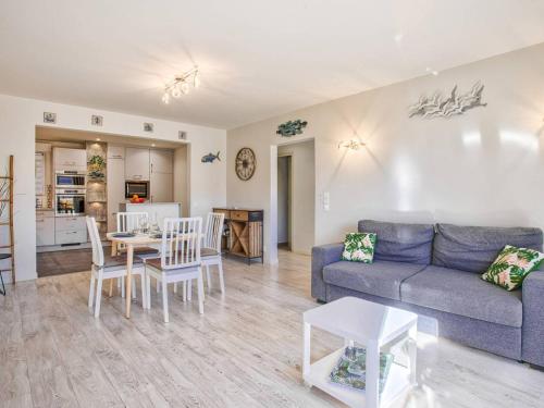 Appartement à Cabourg avec Balcon et Cuisine Équipée - FR-1-788-57