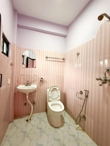 Bany a Holy Basil Guesthouse